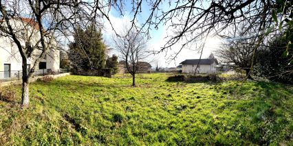 terrain en vente sur CHEVRY (01170)