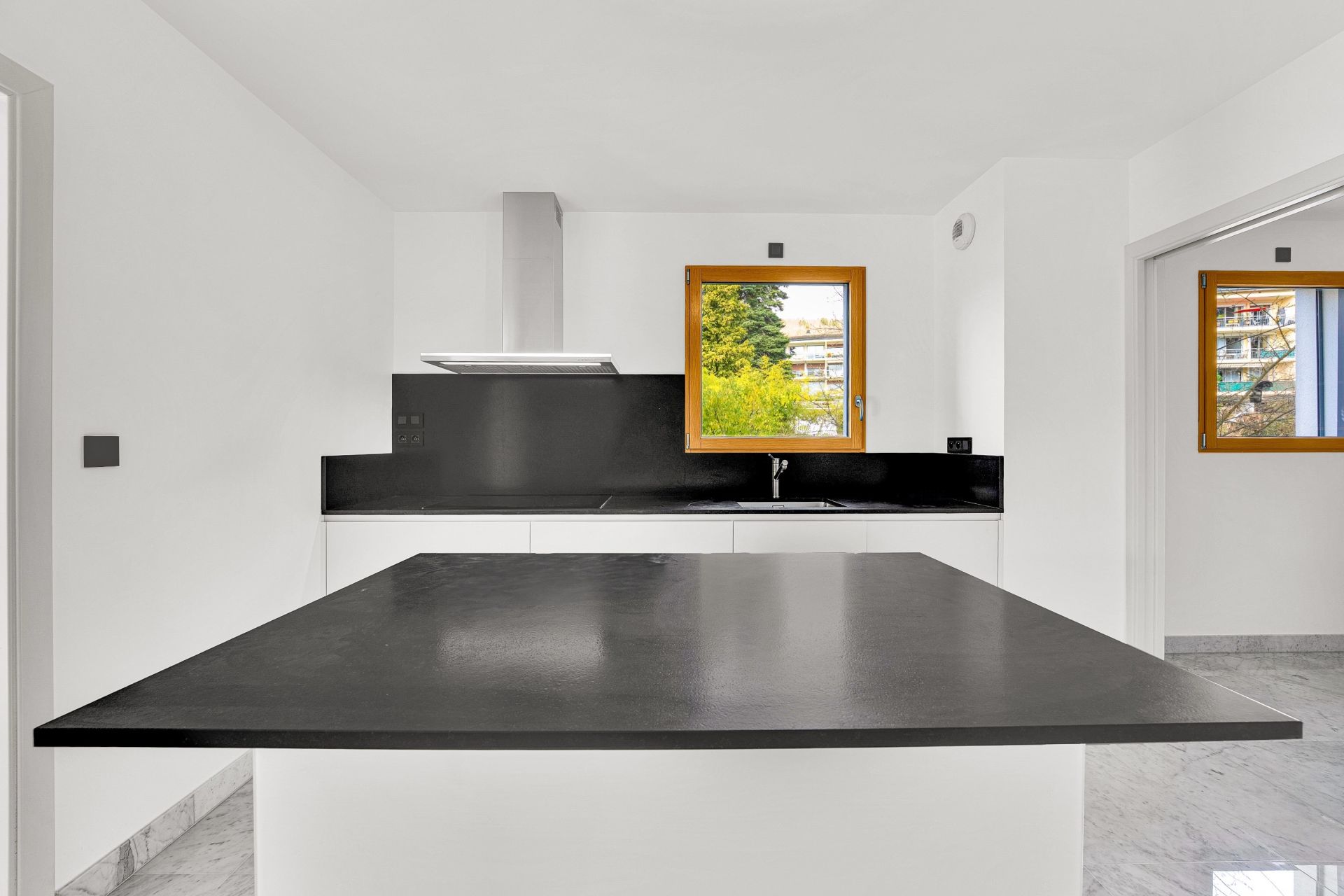 apartment 7 Rooms for sale on DIVONNE LES BAINS (01220)