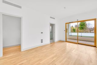 apartment 7 Rooms for sale on DIVONNE LES BAINS (01220)