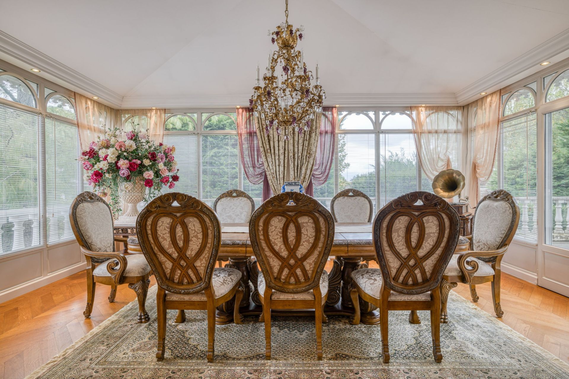 mansion 12 Rooms for sale on DIVONNE LES BAINS (01220)