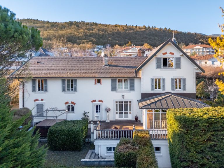 maison de maître 12 Pièces en vente sur DIVONNE LES BAINS (01220)