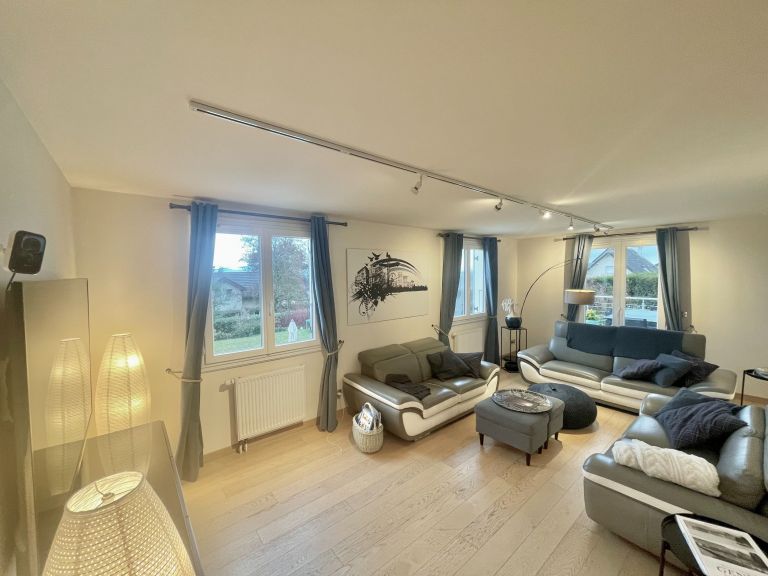 house 6 Rooms for sale on SAUVERNY (01220)