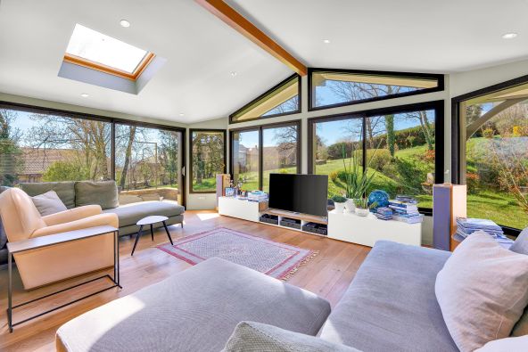 Sale House Thoiry 7 Rooms 281 m²