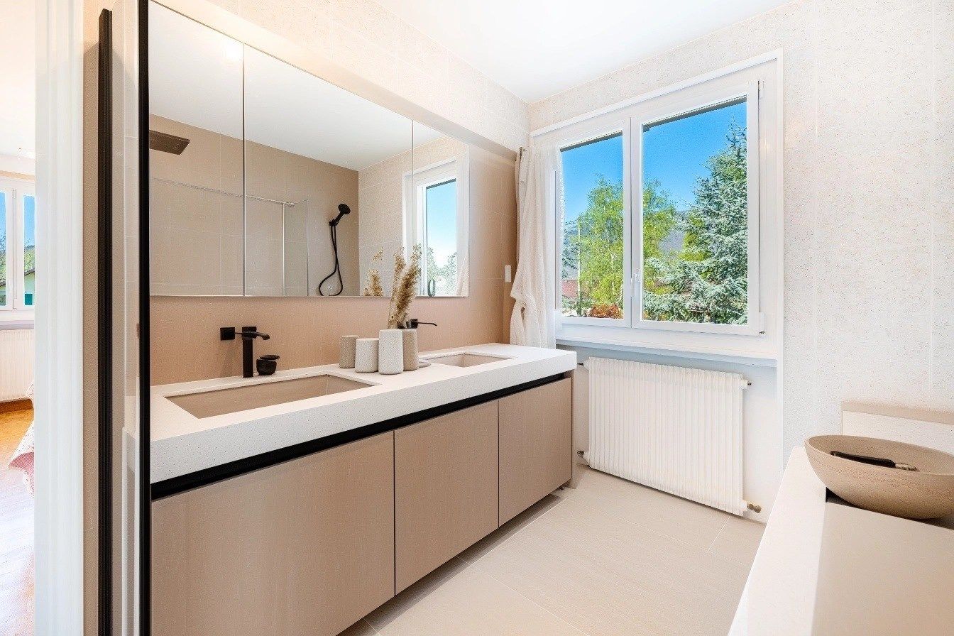 maison 10 Pièces en vente sur DIVONNE LES BAINS (01220)