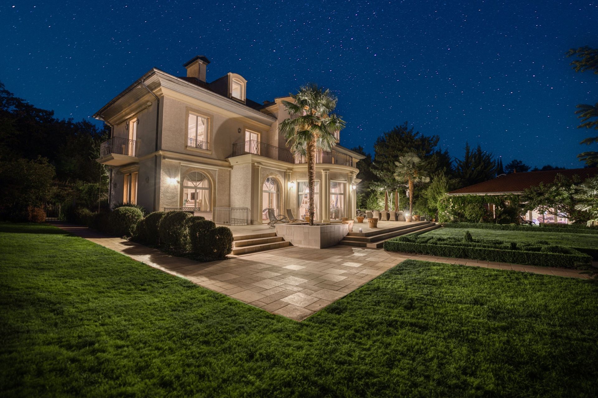 property 13 Rooms for sale on DIVONNE LES BAINS (01220)