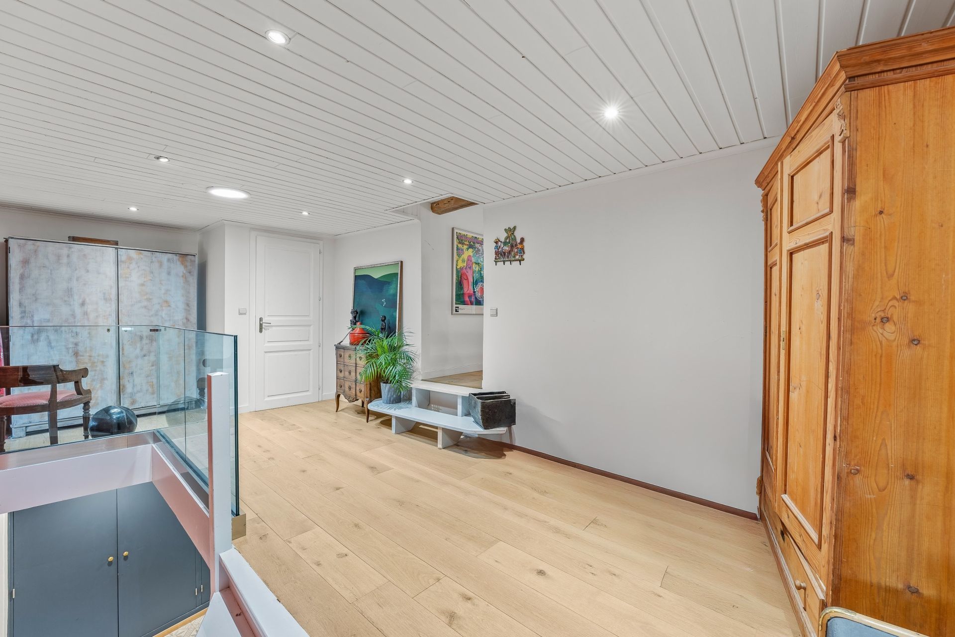 traditional house 7 Rooms for sale on GRILLY (01220)