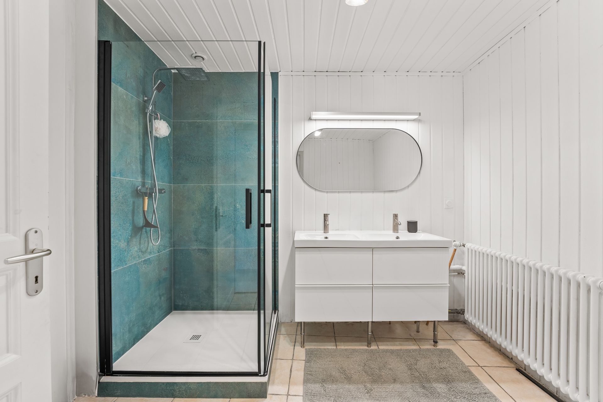 traditional house 7 Rooms for sale on GRILLY (01220)