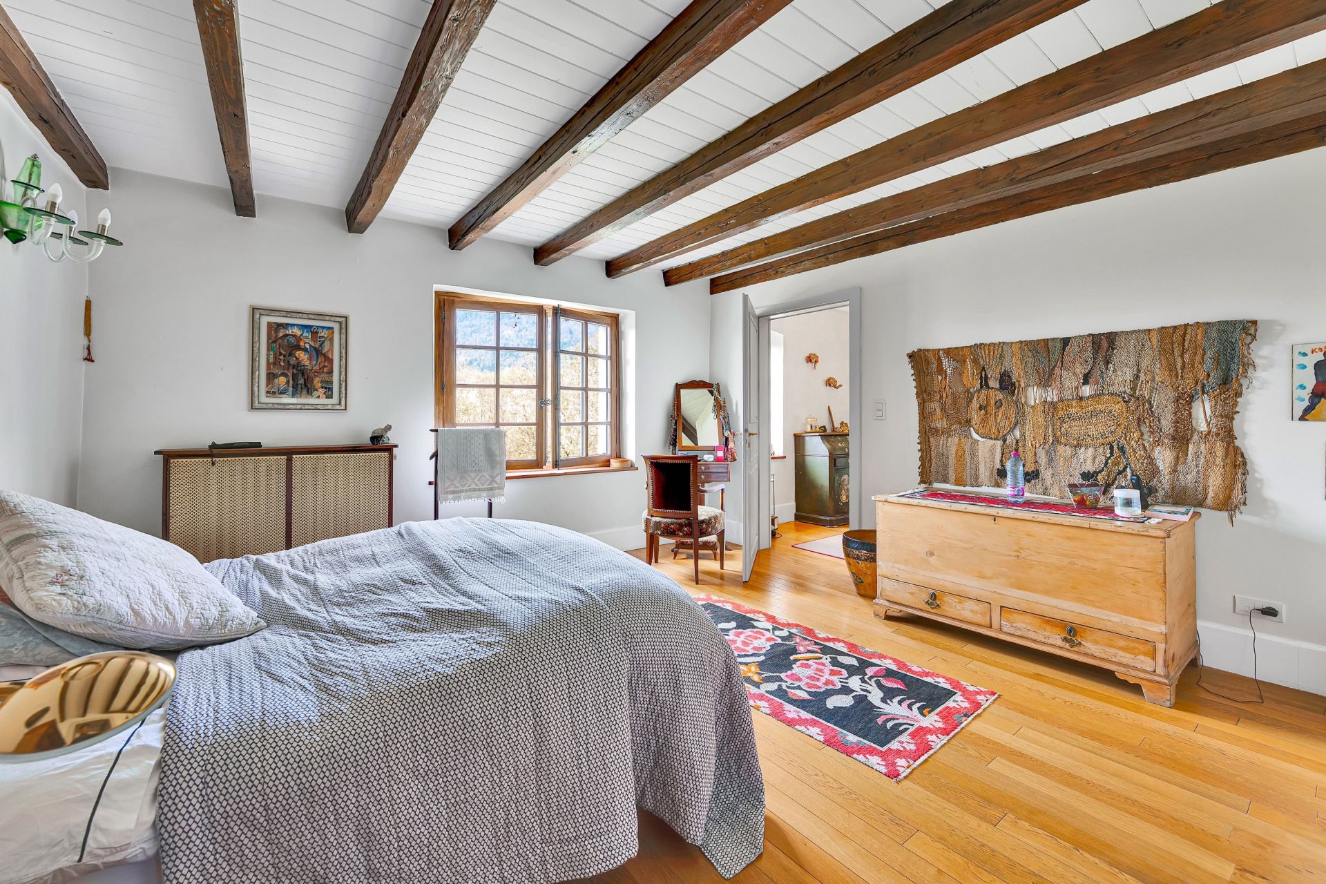 townhouse 12 Rooms for sale on GEX (01170)