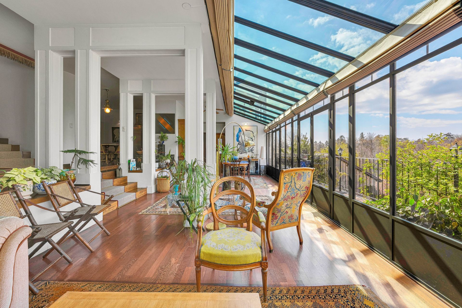 townhouse 12 Rooms for sale on GEX (01170)