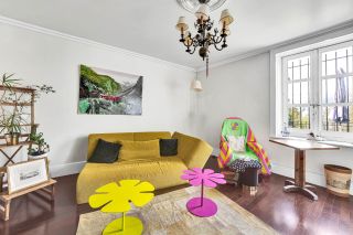 townhouse 12 Rooms for sale on GEX (01170)