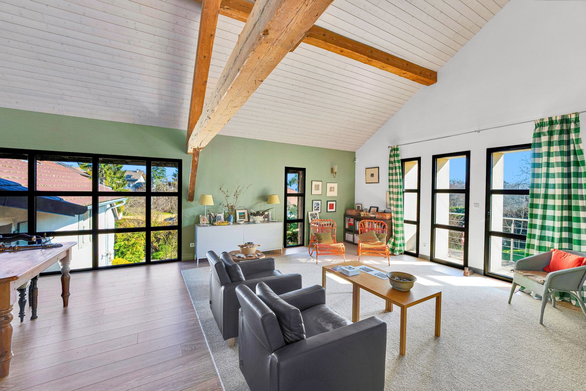 house 8 Rooms for sale on DIVONNE LES BAINS (01220)