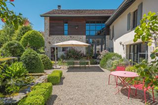 house 8 Rooms for sale on DIVONNE LES BAINS (01220)