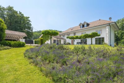 Vente Maison Divonne-les-Bains 8 Pièces 387 m²