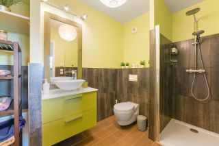 apartment 4 Rooms for sale on DIVONNE LES BAINS (01220)