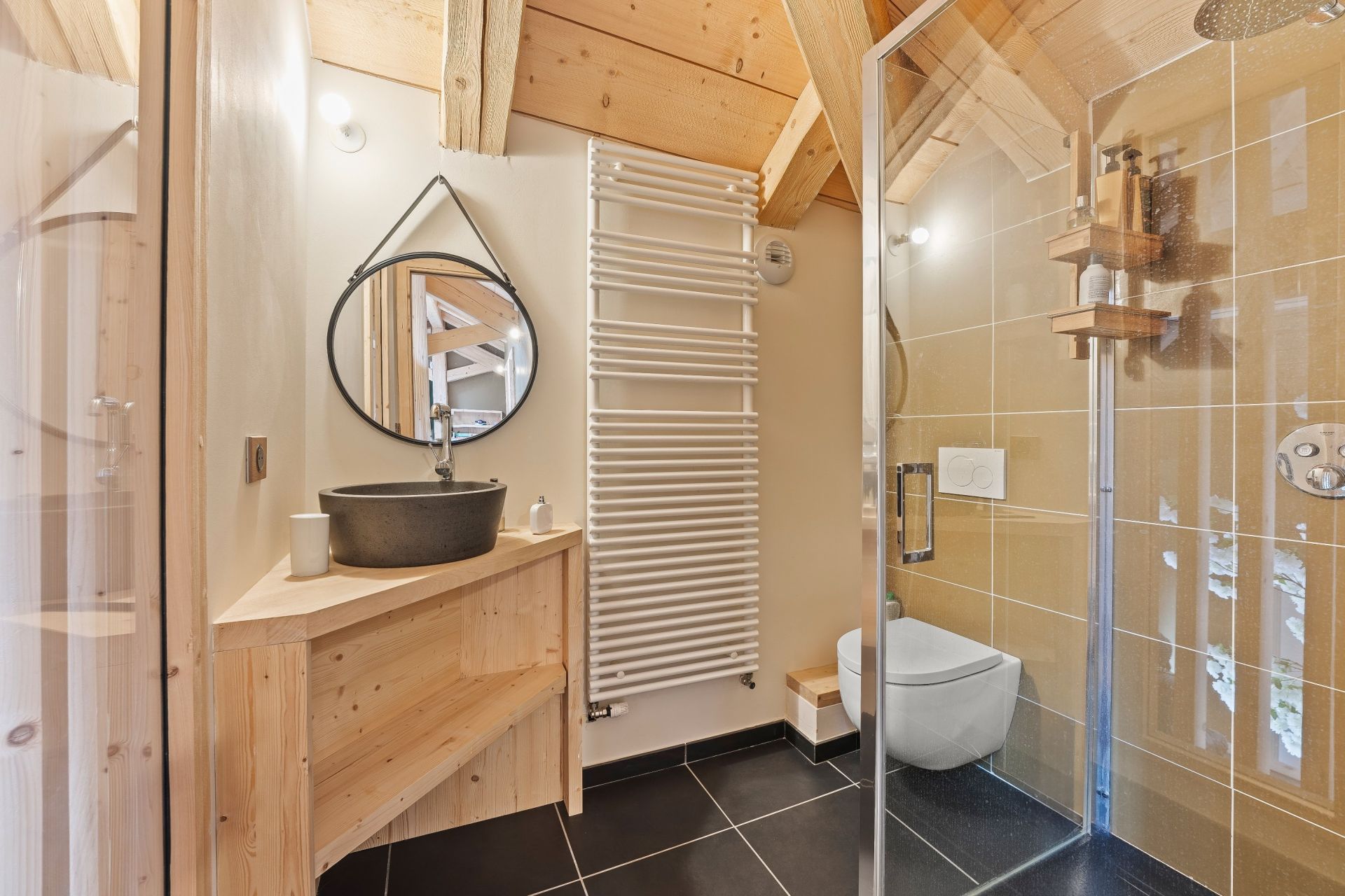 house 7 Rooms for sale on SEPTMONCEL LES MOLUNES (39310)