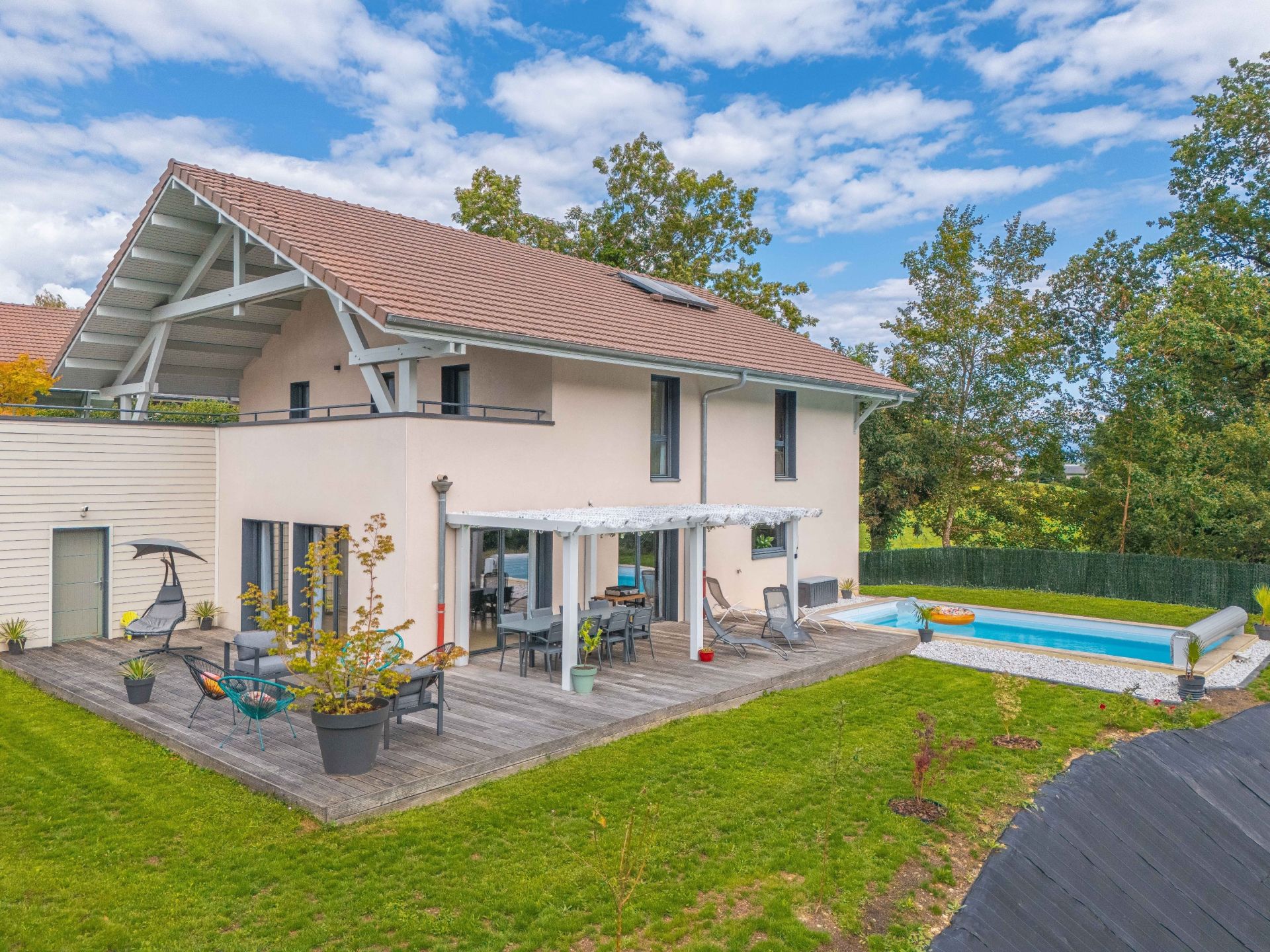 house 6 Rooms for sale on DIVONNE LES BAINS (01220)