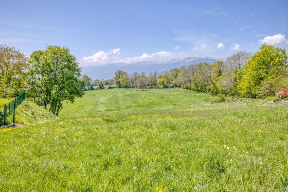 Sale Land Grilly 4471 m²