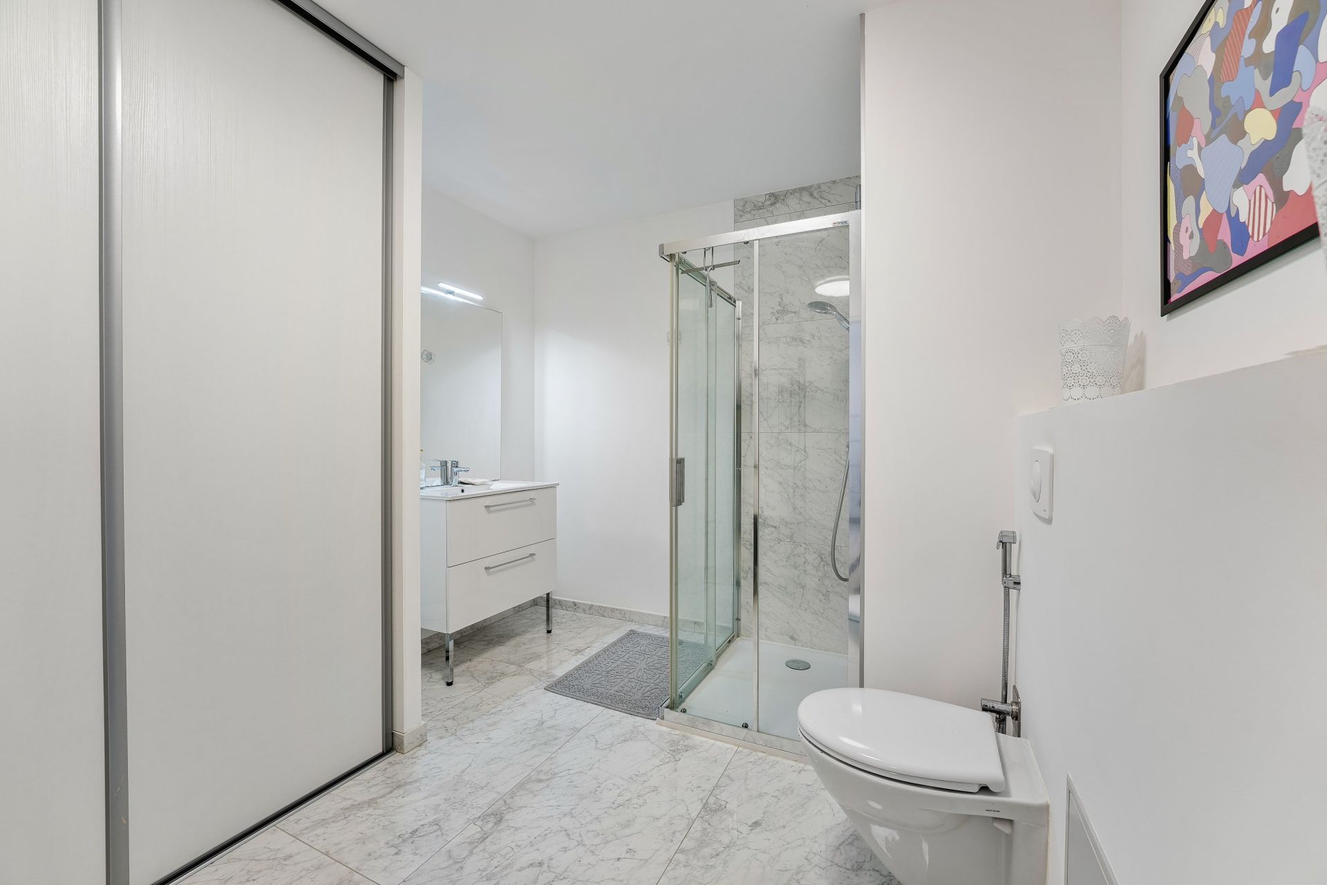 appartement 8 Pièces en vente sur DIVONNE LES BAINS (01220)