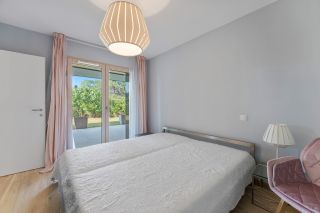 apartment 8 Rooms for sale on DIVONNE LES BAINS (01220)
