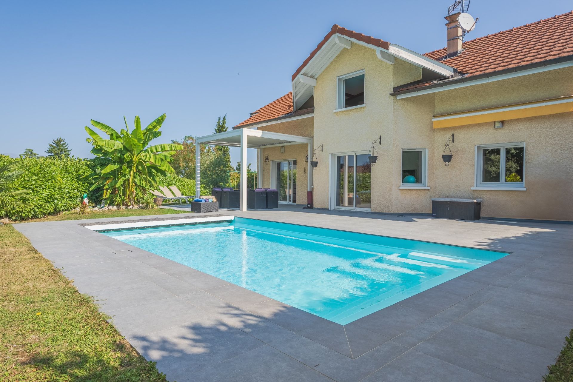 house 6 Rooms for sale on ST JULIEN EN GENEVOIS (74160)