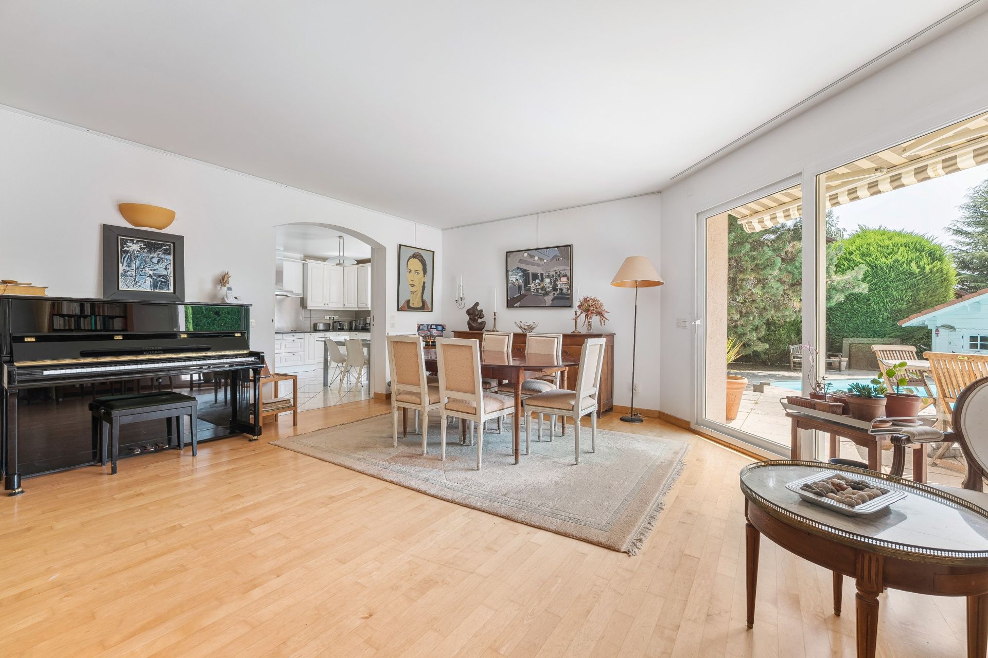 maison traditionnelle 8 Pièces en vente sur PREVESSIN MOENS (01280)