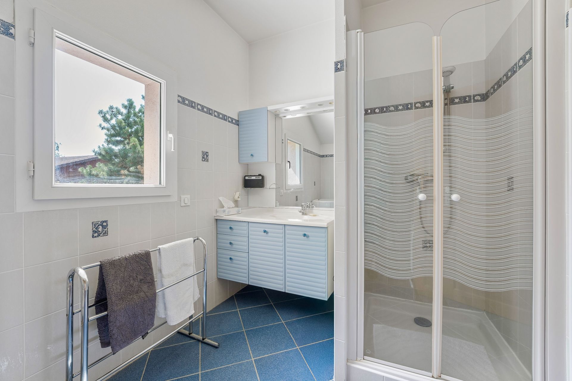 maison traditionnelle 8 Pièces en vente sur PREVESSIN MOENS (01280)