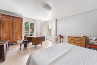 traditional house 8 Rooms for sale on PREVESSIN MOENS (01280)