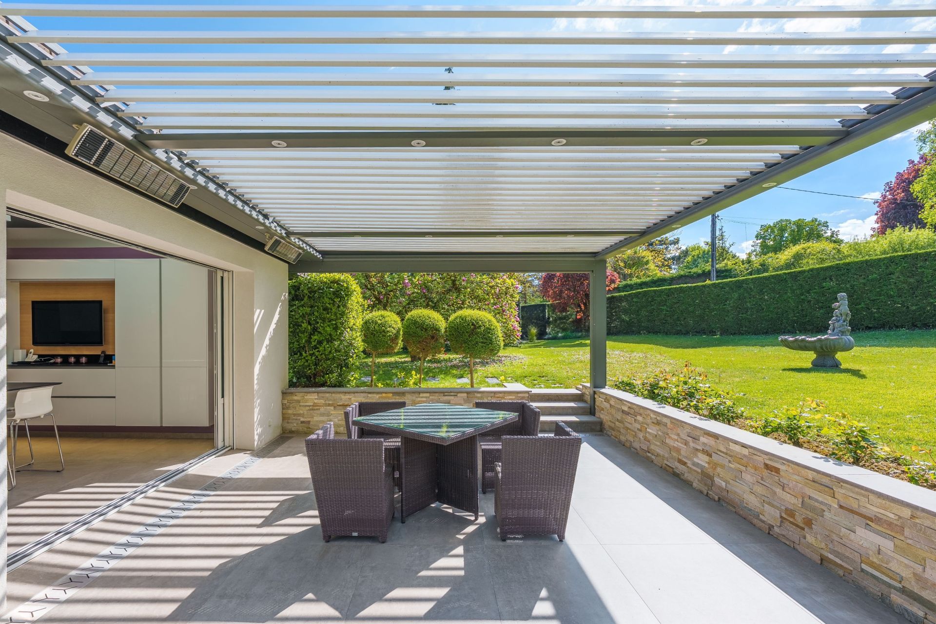 house 12 Rooms for sale on DIVONNE LES BAINS (01220)