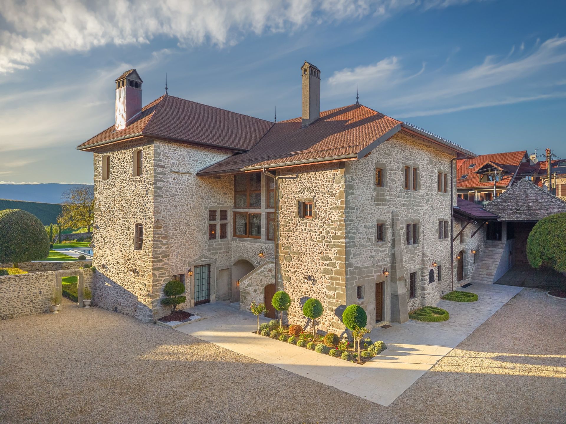 château 18 Pièces en vente sur ST JULIEN EN GENEVOIS (74160)
