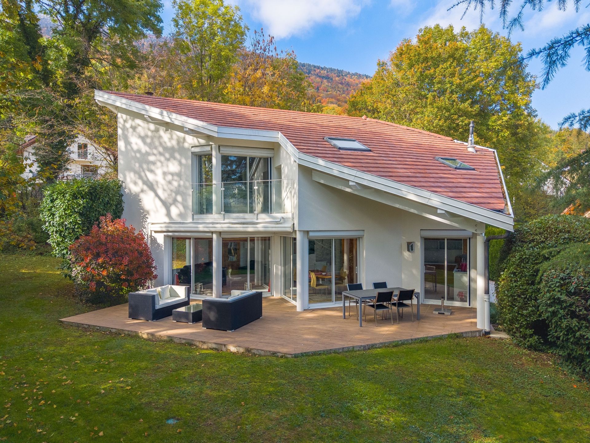 maison 6 Pièces en vente sur ECHENEVEX (01170)