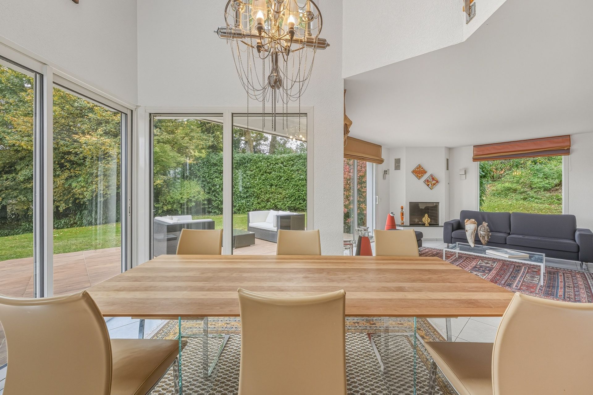 maison 6 Pièces en vente sur ECHENEVEX (01170)