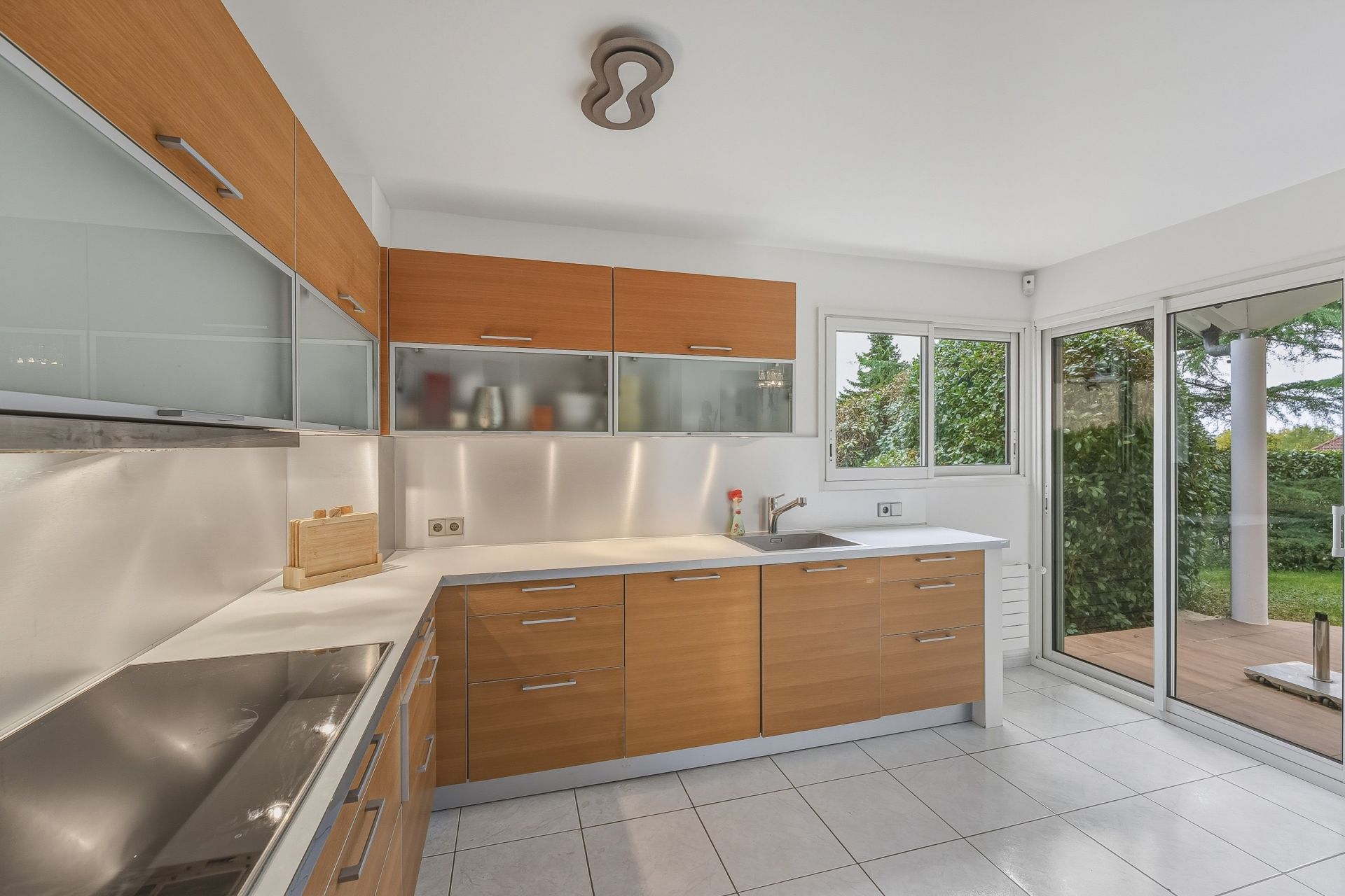 house 6 Rooms for sale on ECHENEVEX (01170)