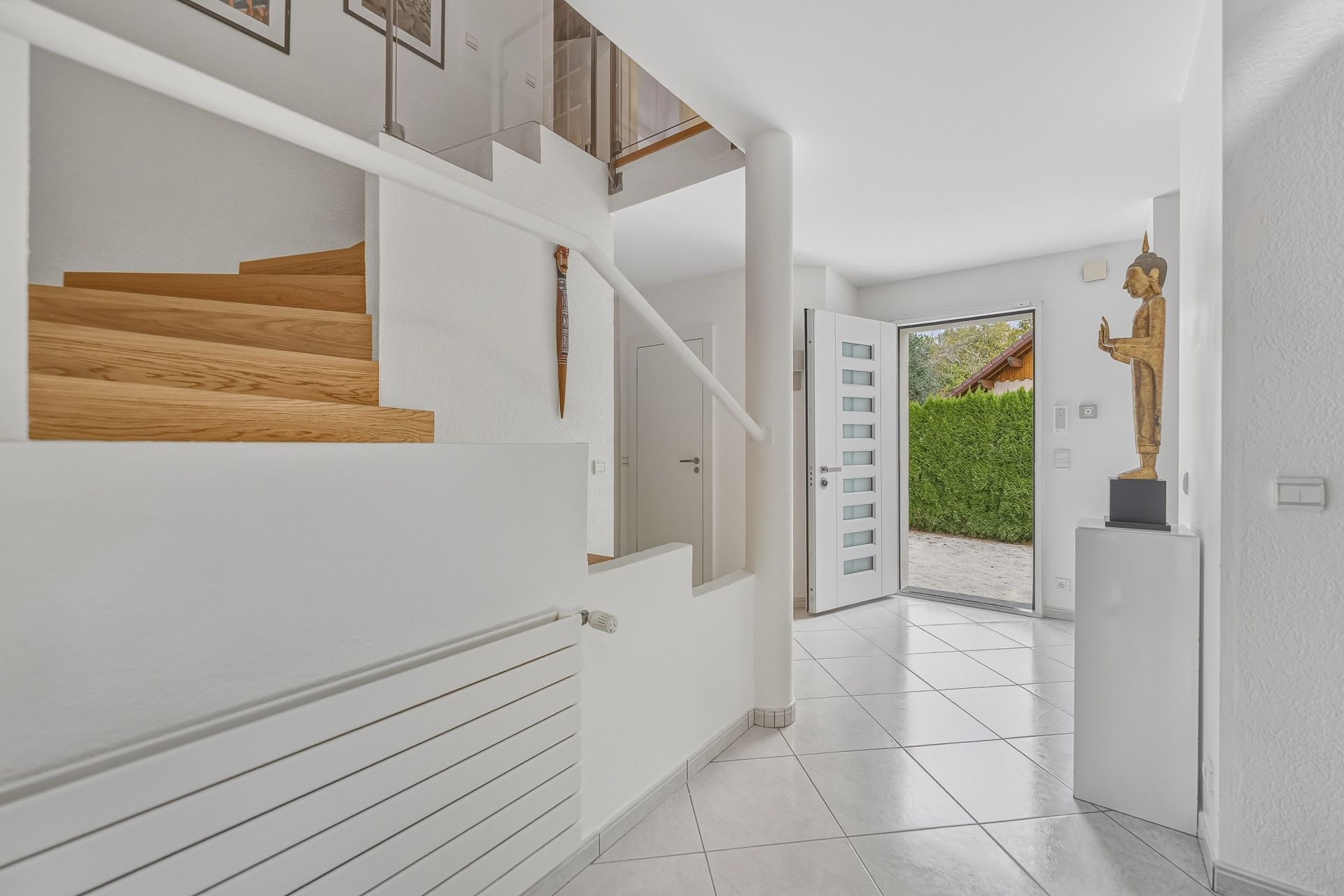 house 6 Rooms for sale on ECHENEVEX (01170)
