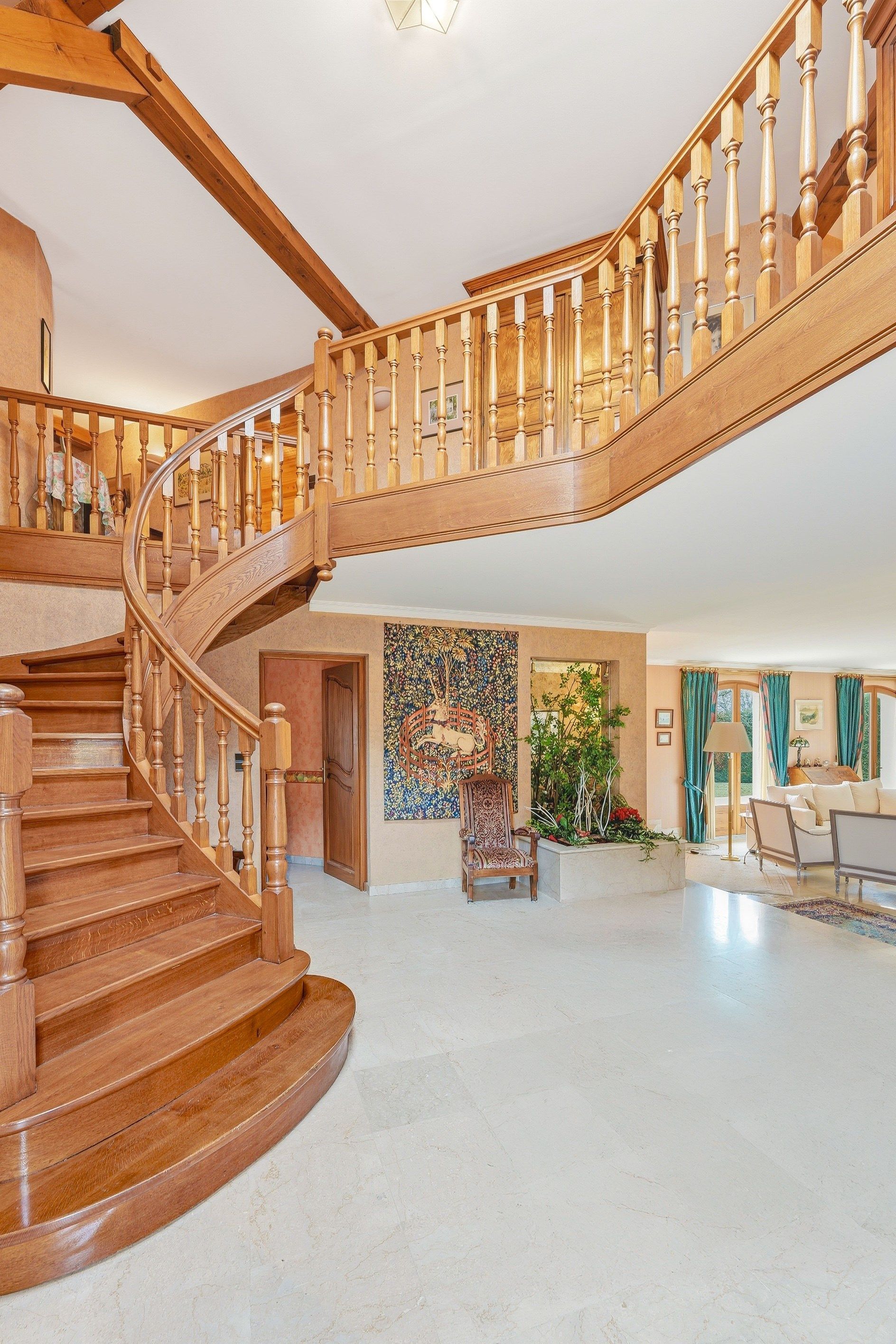 maison 8 Pièces en vente sur DIVONNE LES BAINS (01220)