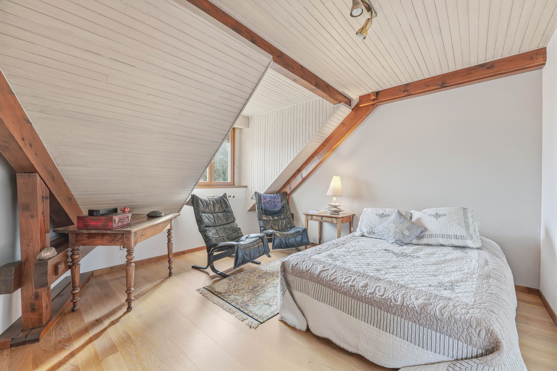 maison 8 Pièces en vente sur DIVONNE LES BAINS (01220)