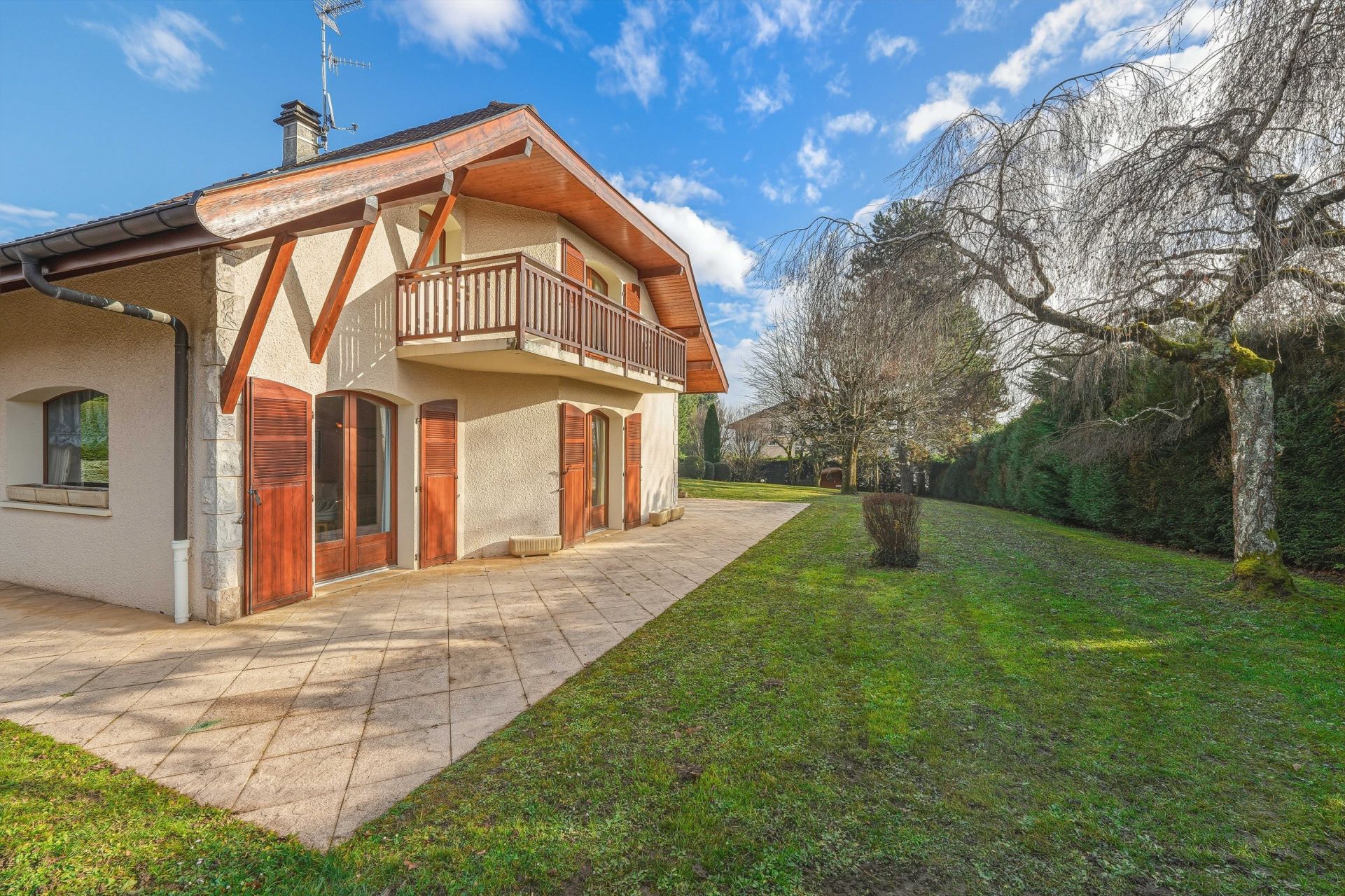 maison 8 Pièces en vente sur DIVONNE LES BAINS (01220)