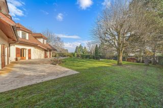 maison 8 Pièces en vente sur DIVONNE LES BAINS (01220)