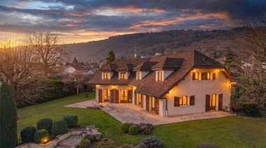 maison 8 Pièces en vente sur DIVONNE LES BAINS (01220)