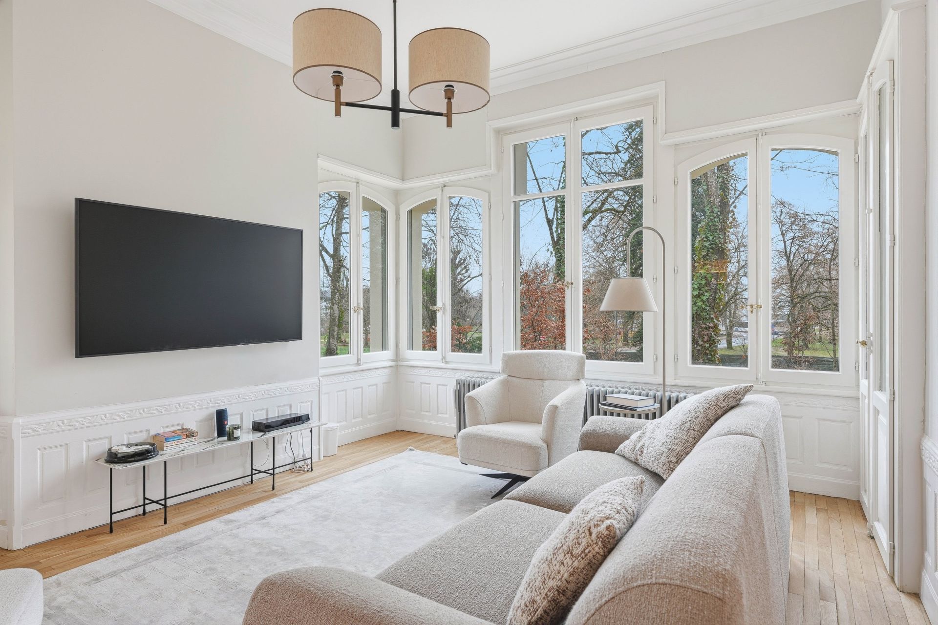 house 9 Rooms for sale on DIVONNE LES BAINS (01220)