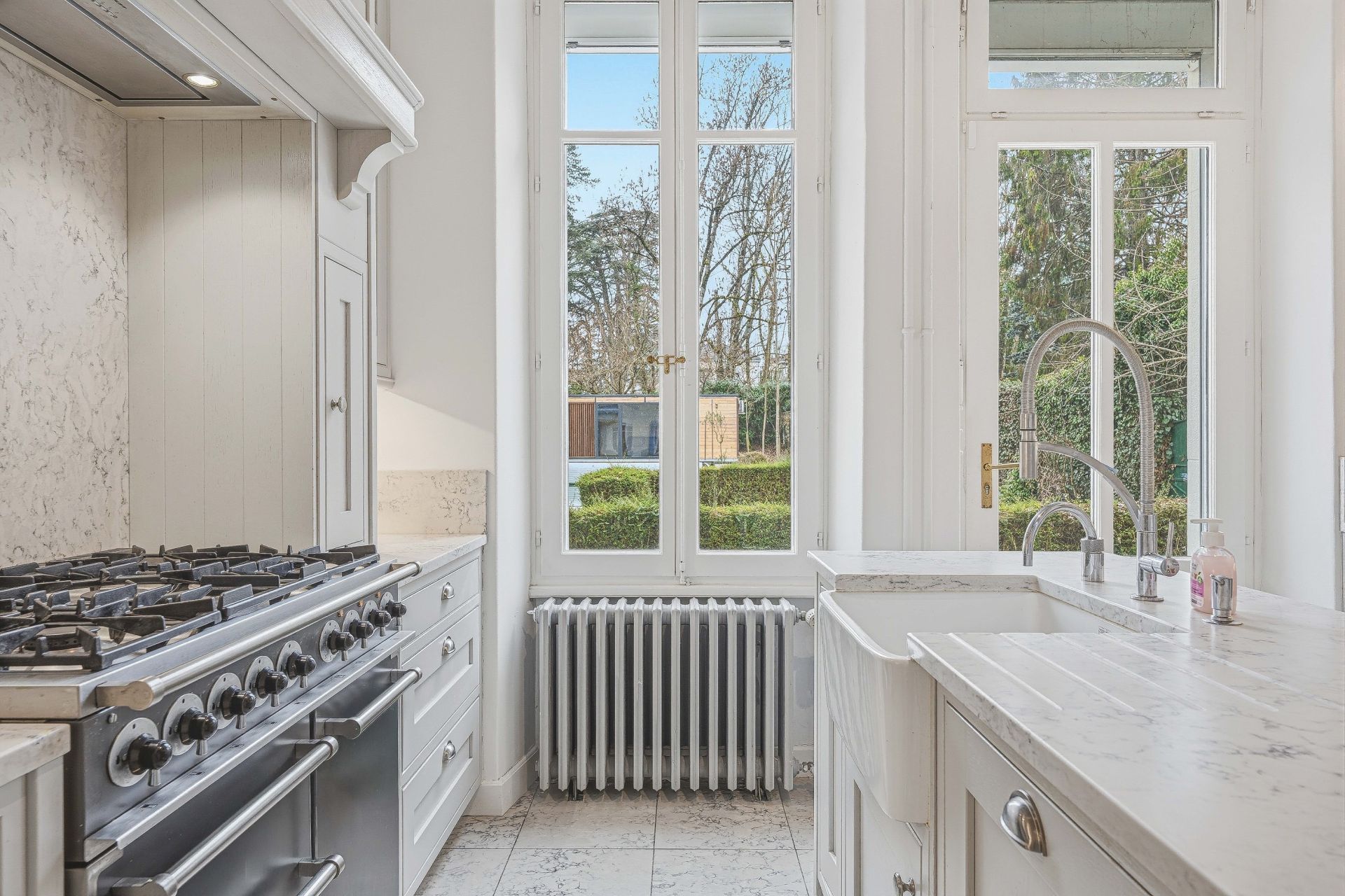 house 9 Rooms for sale on DIVONNE LES BAINS (01220)