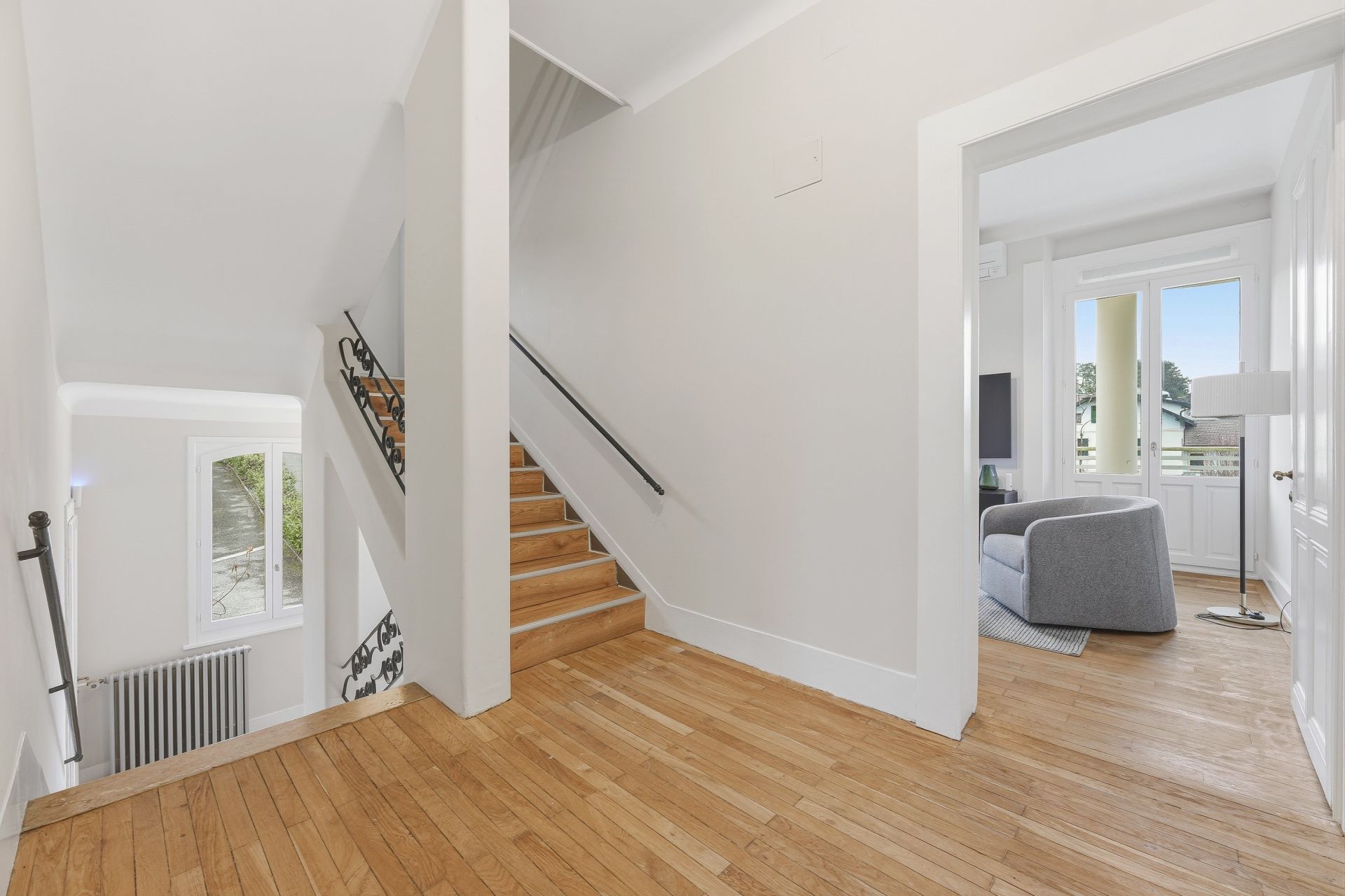 house 9 Rooms for sale on DIVONNE LES BAINS (01220)