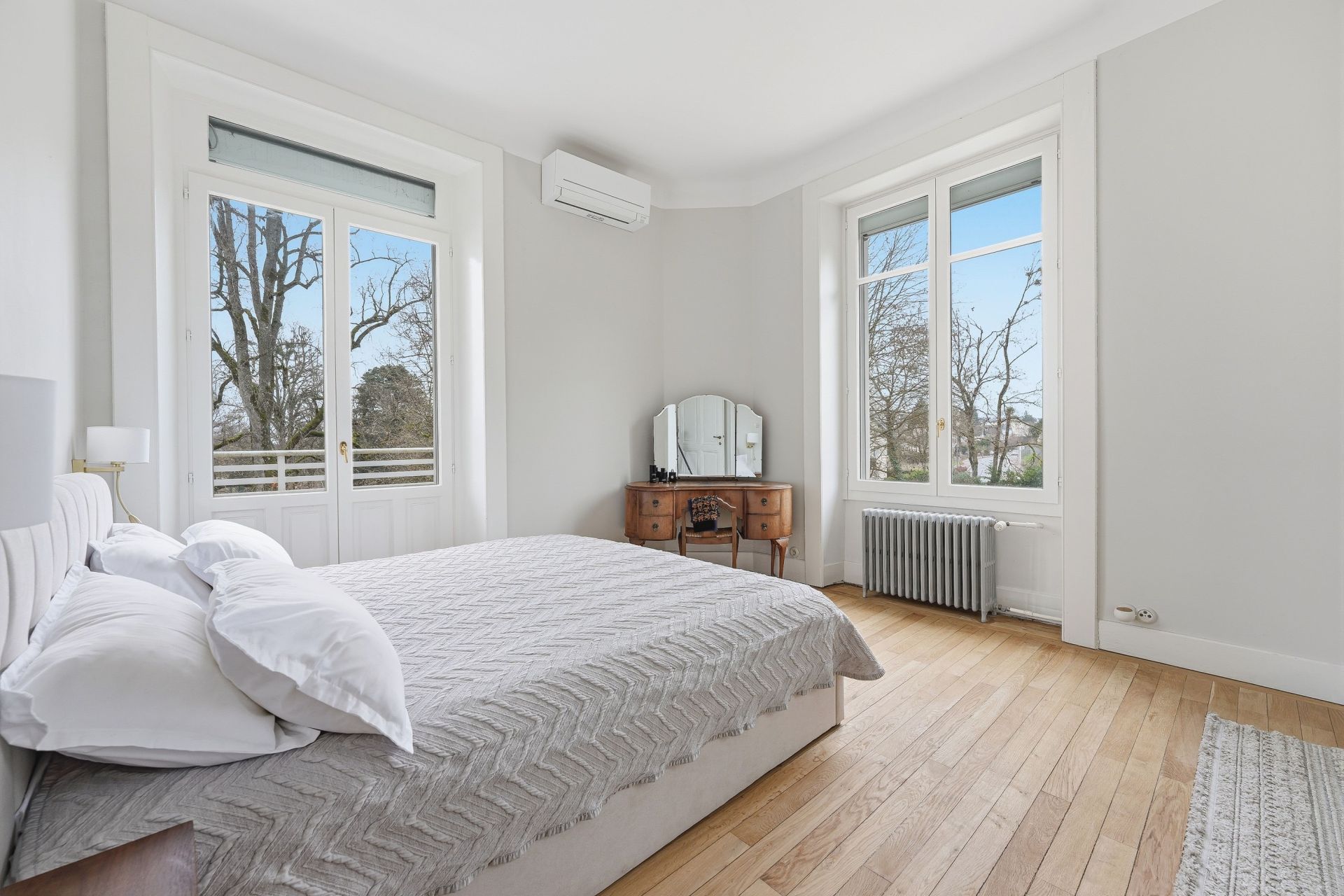 house 9 Rooms for sale on DIVONNE LES BAINS (01220)