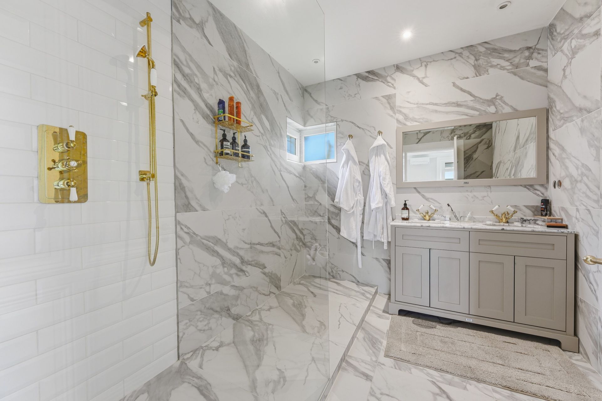 maison 9 Pièces en vente sur DIVONNE LES BAINS (01220)