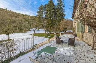 château 12 Pièces en vente sur MONTANGES (01200)