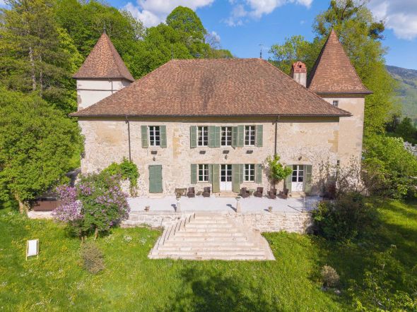 Sale Castle Montanges 12&nbsp;Rooms 760&nbsp;m²