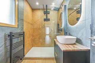 house 6 Rooms for sale on DIVONNE LES BAINS (01220)