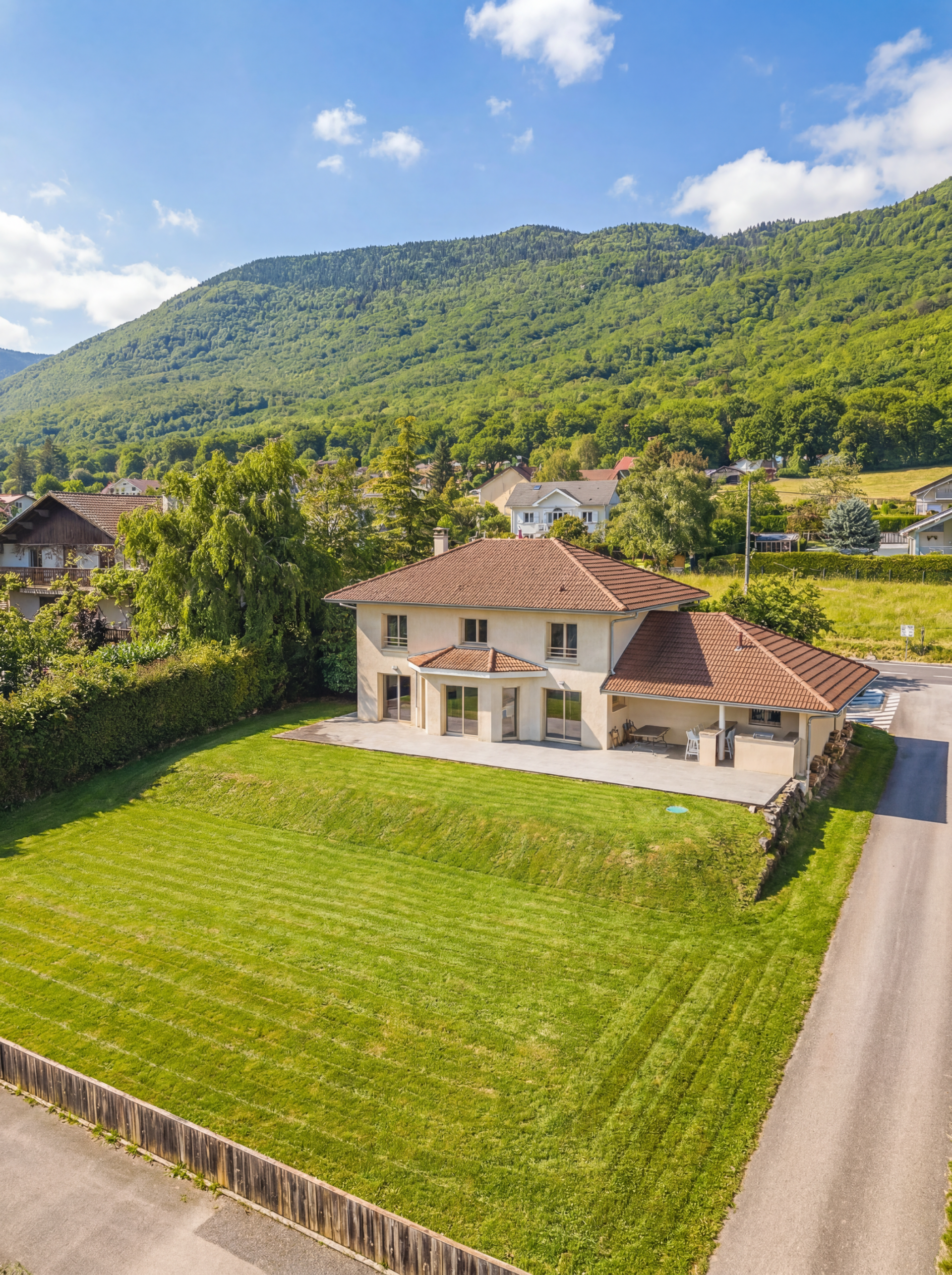 maison 6 Pièces en vente sur DIVONNE LES BAINS (01220)