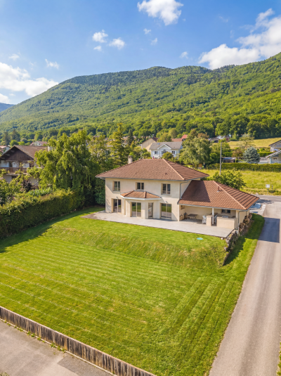 Vente Maison Divonne-les-Bains 6&nbsp;Pièces 170&nbsp;m²