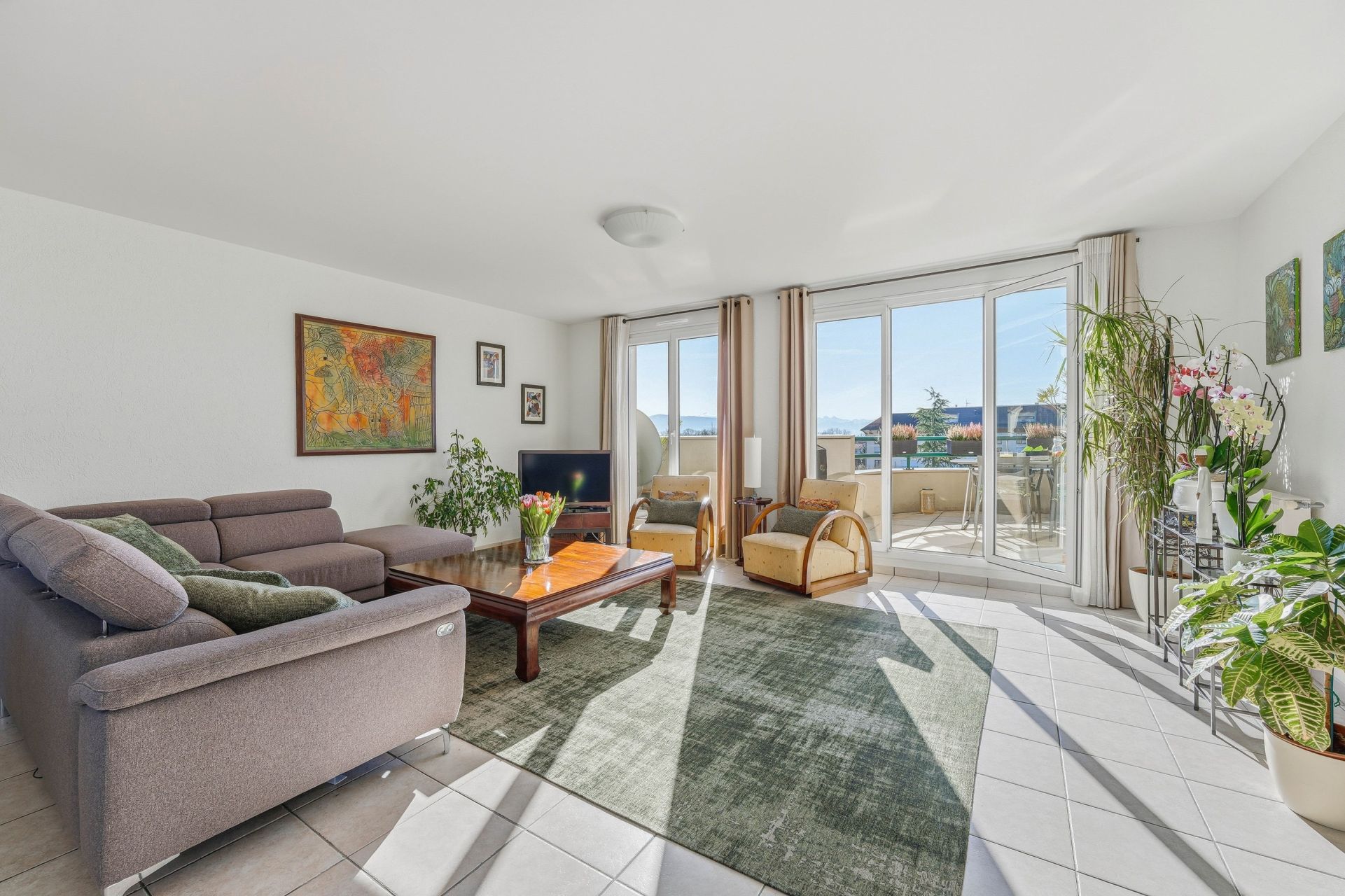 apartment 5 Rooms for sale on DIVONNE LES BAINS (01220)