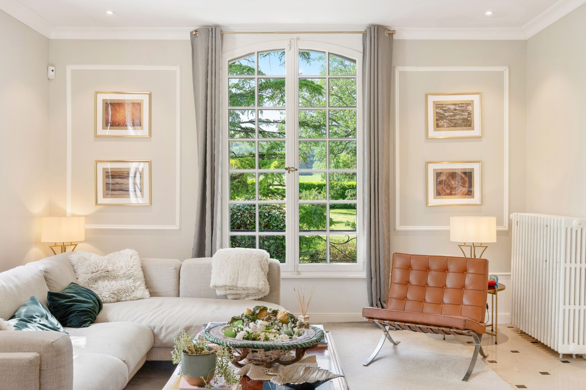 house 8 Rooms for sale on DIVONNE LES BAINS (01220)